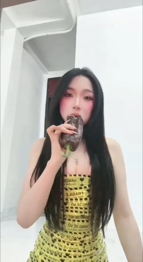 tiktok ker thì cũng lộ clip mà thôi
