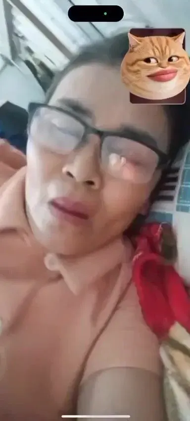 BÀ CÔ 60 THÈM CHÁT SEX MỖI ĐÊM