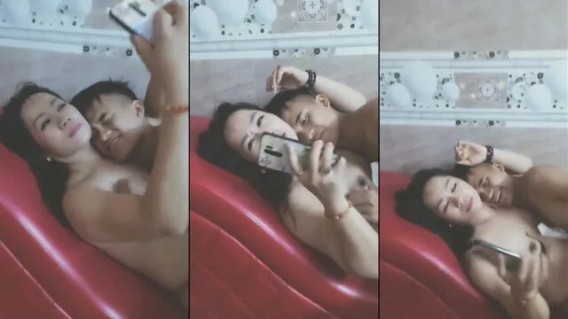 Bị 2 chị gái vắt cho kiệt sưc em trải chỉ biết nằm im