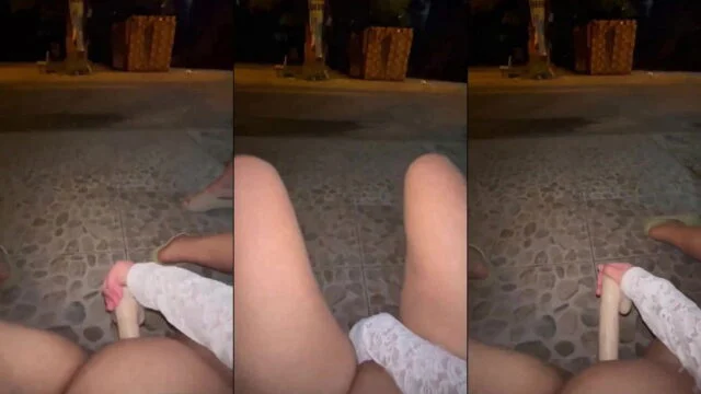 Đêm hôm em gái chơi lớn ra cửa nhà public