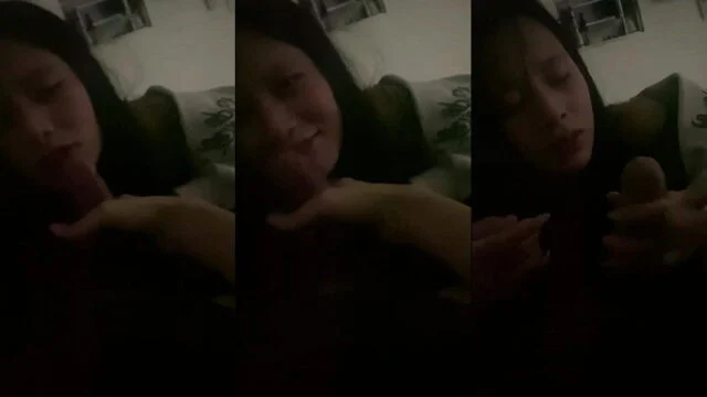 Mới quen được vài ngày em đã đòi bú cu anh còn lấy điện thoại em quay phim