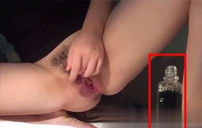 Thoa Dầu Gió Vào Lồn Tư Sướng Lồn Nóng Đỏ Hỏn